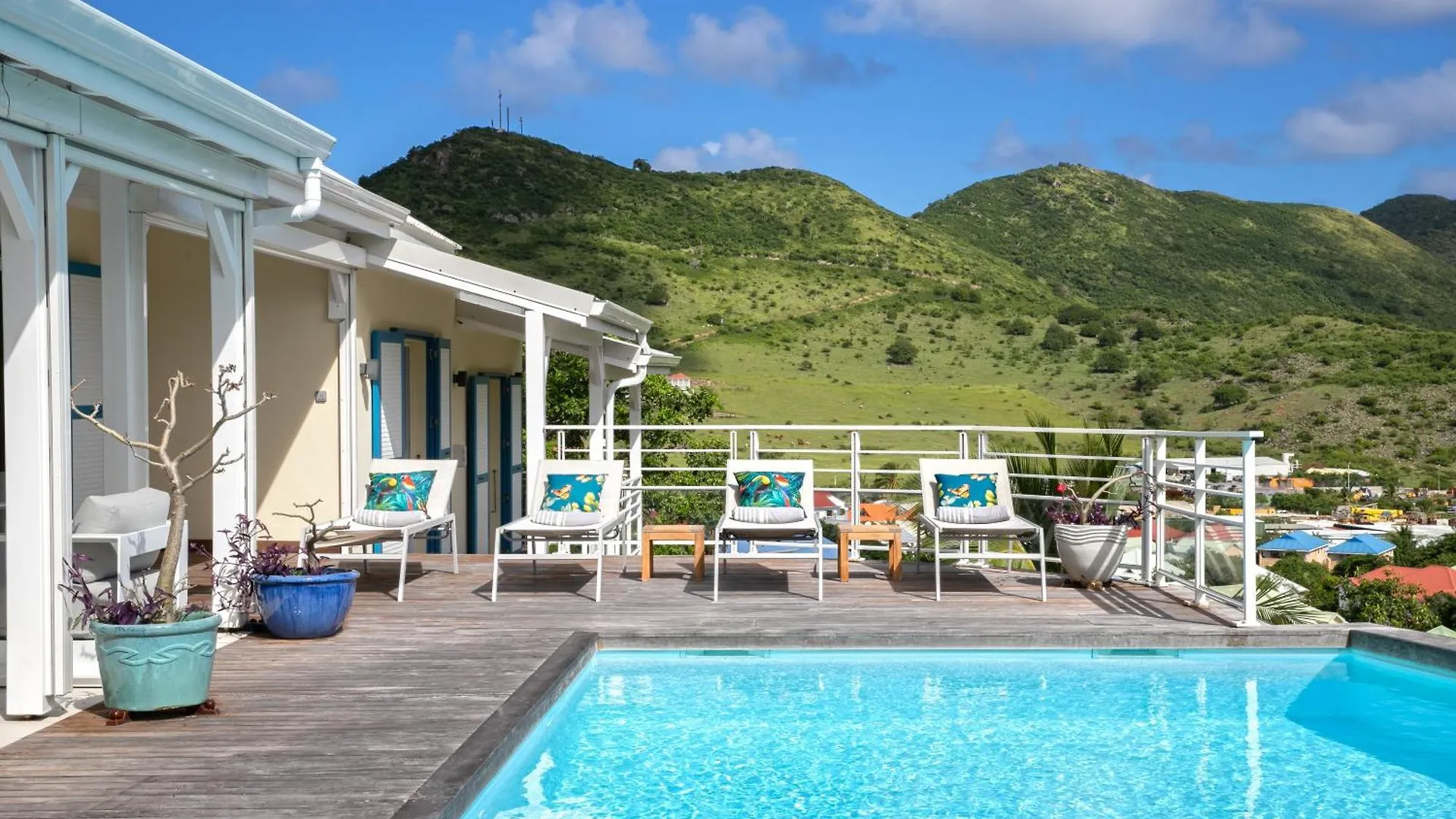 Villa Eskarcel, Vue Mer Sur Orient Bay, Piscine Chauffee, Tres Spacieuse Cul de Sac 0*,  Sint Maarten